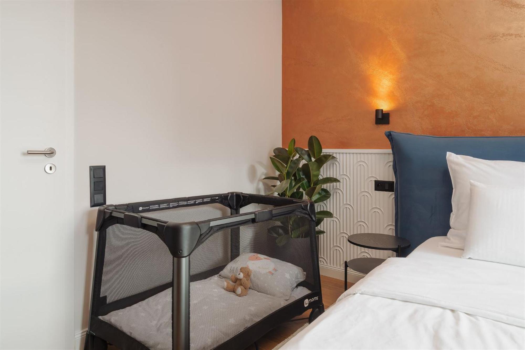 Luxury Sunny - Free Garage, Metro, Balcony, Ps5, 2nd Parking On Request Appartamento