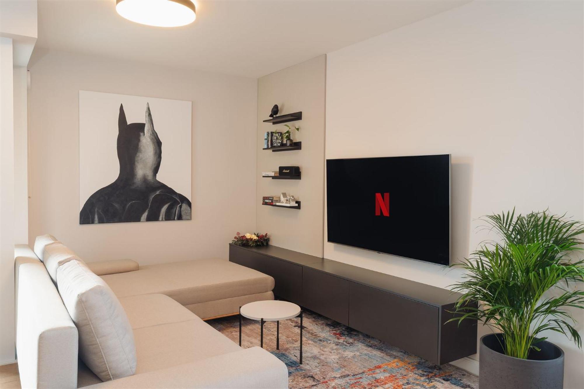 Luxury Sunny - Garage Parking, Metro, Balcony, Ps5 With Games Apartment Prague